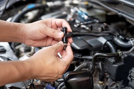 How to Test Fuel Injectors - Checking the Trigger Circuit for the Injectors